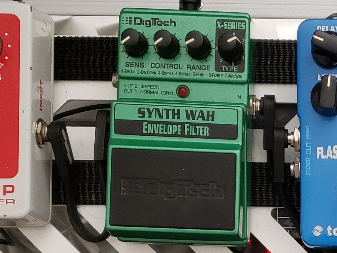 Synth Wah/Envelope Filter Effect Pedal