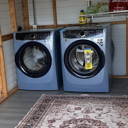 ELECTROLUX  WASHER AND DRYER  SET  CASH ONLY SERIOUS INQUIRY ONLY