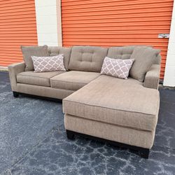 Free Delivery - Classic Tufted Sectional Couch with Reversible Chaise