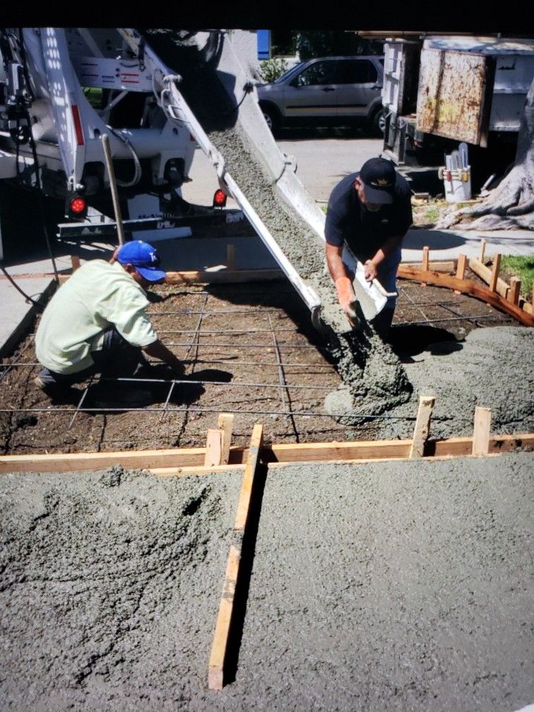 Need A New Driveway? We Do All Types At Good Prices Give Us A Call !!! We Offer Free Estimates🔺 👍 🟪 🟢