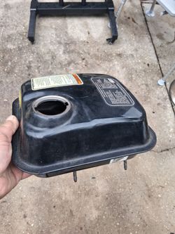 Fuel tank for small motors