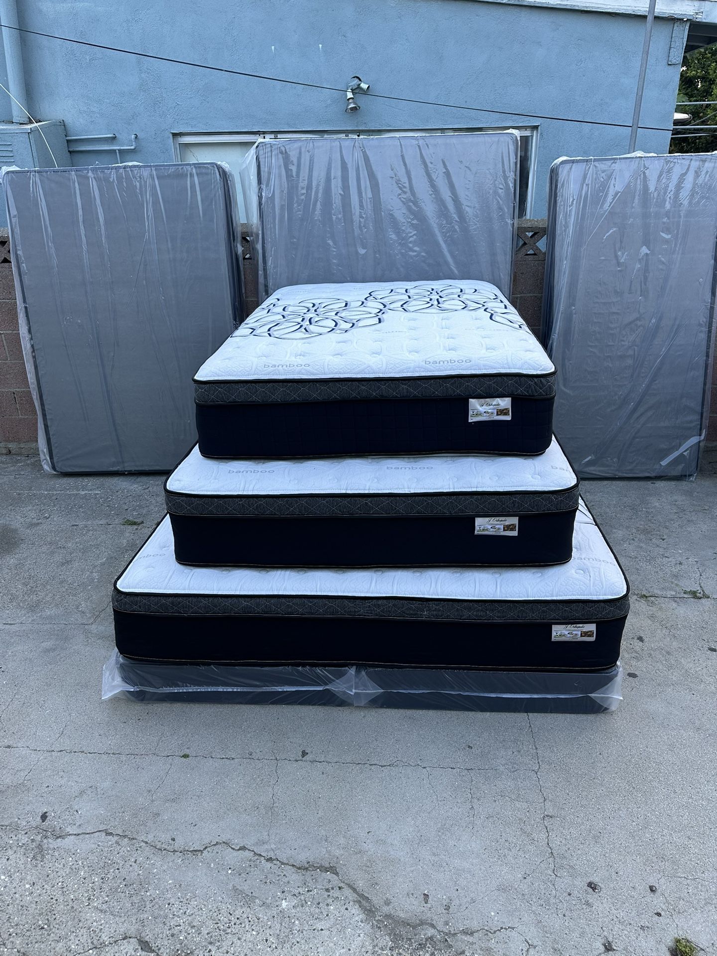 Queen Size Mattress Pillow Top 12” Thick. Brand New