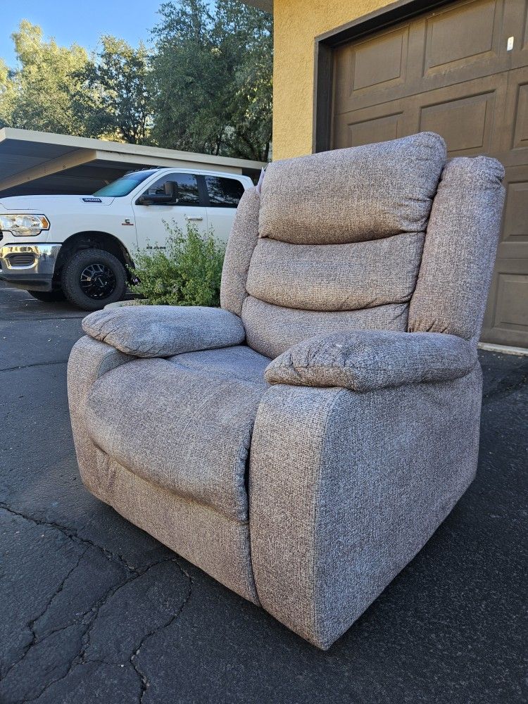 XL POWER RECLINER CHAIR