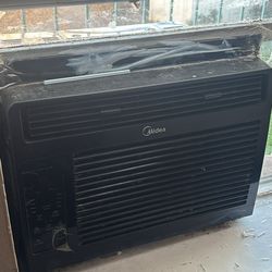 AC window unit