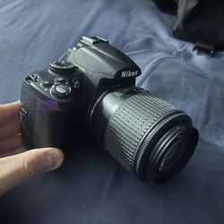 Nikon D5000