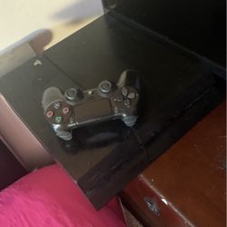 PS4 Console With Controller 