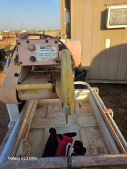 10" tile saw $50