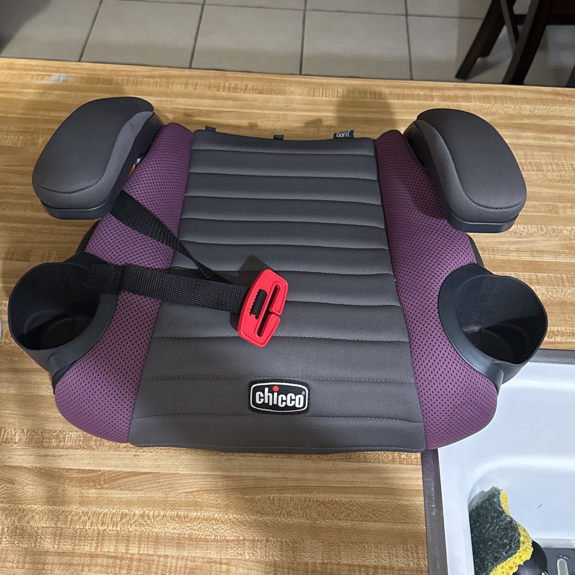 CHICCO GOFIT BOOSTER SEAT ๐บ EXP 7/2026