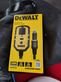 DeWalt 140W Power Inverter (Model DXAEPI140).