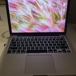 Macbook Pro 2015 With Seperate Mouse