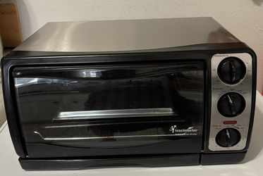 Toastmaster Black And Silver. Model 328 BC, Listed 6922, E G 173, CTB1236 E0(contact info removed)4 .