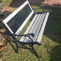 Classic Seating Bench