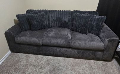 Couch set for sell
