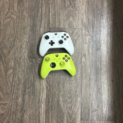 Xbox Controllers 
