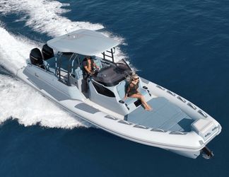 2026 Ranieri Cayman 33 Executive