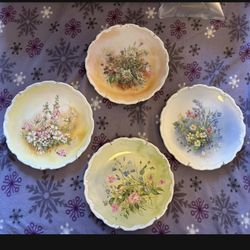 Retired Royal Albert Set Of Four Shakespeare Floral China Plates. 