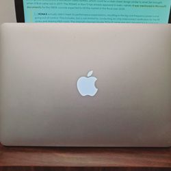 MacBook Air Laptop. Core i5, Updated MacOS, 12