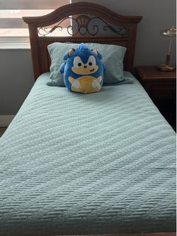 Two Twin Quilt Sets