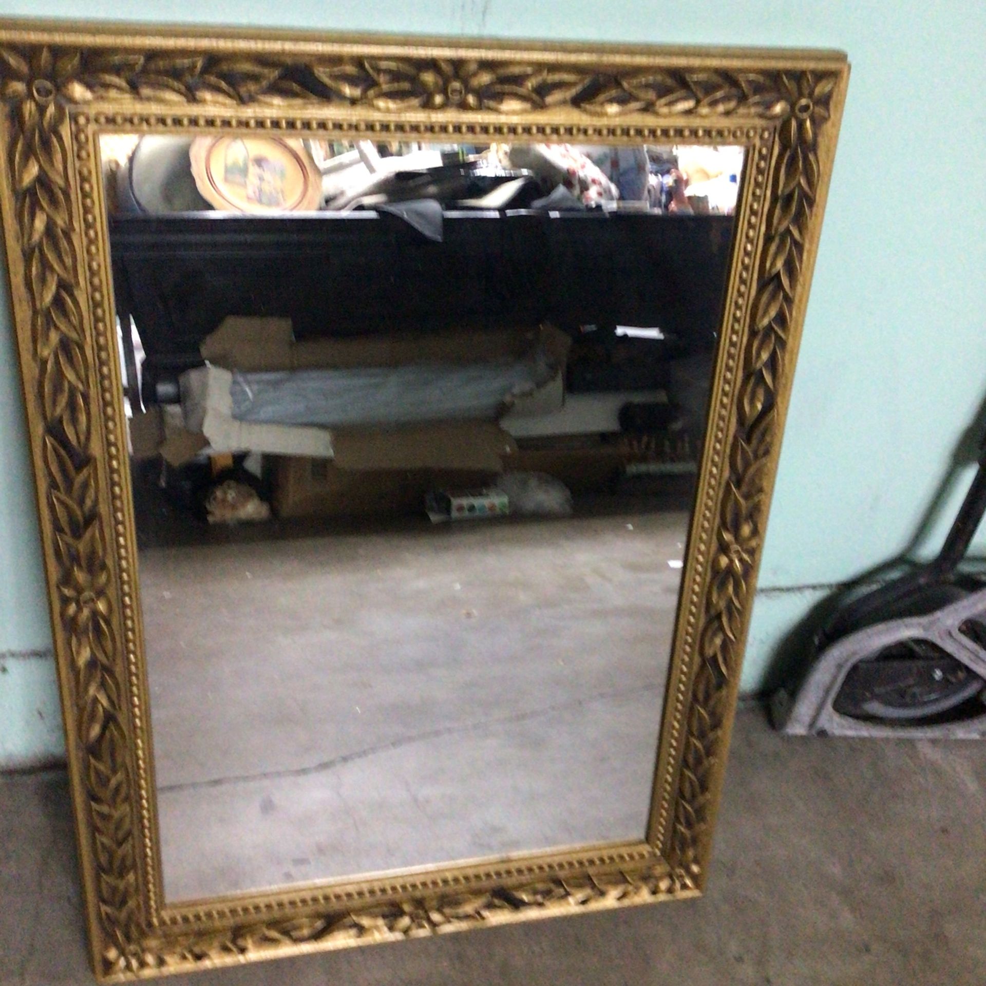 Syrocco Vintage Wall Mirror Is Hard Plastic