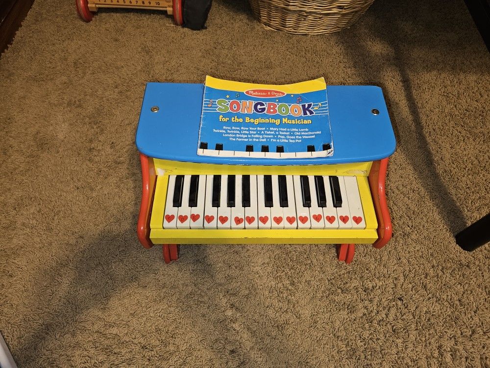 Melissa And Doug Piano With Songbook