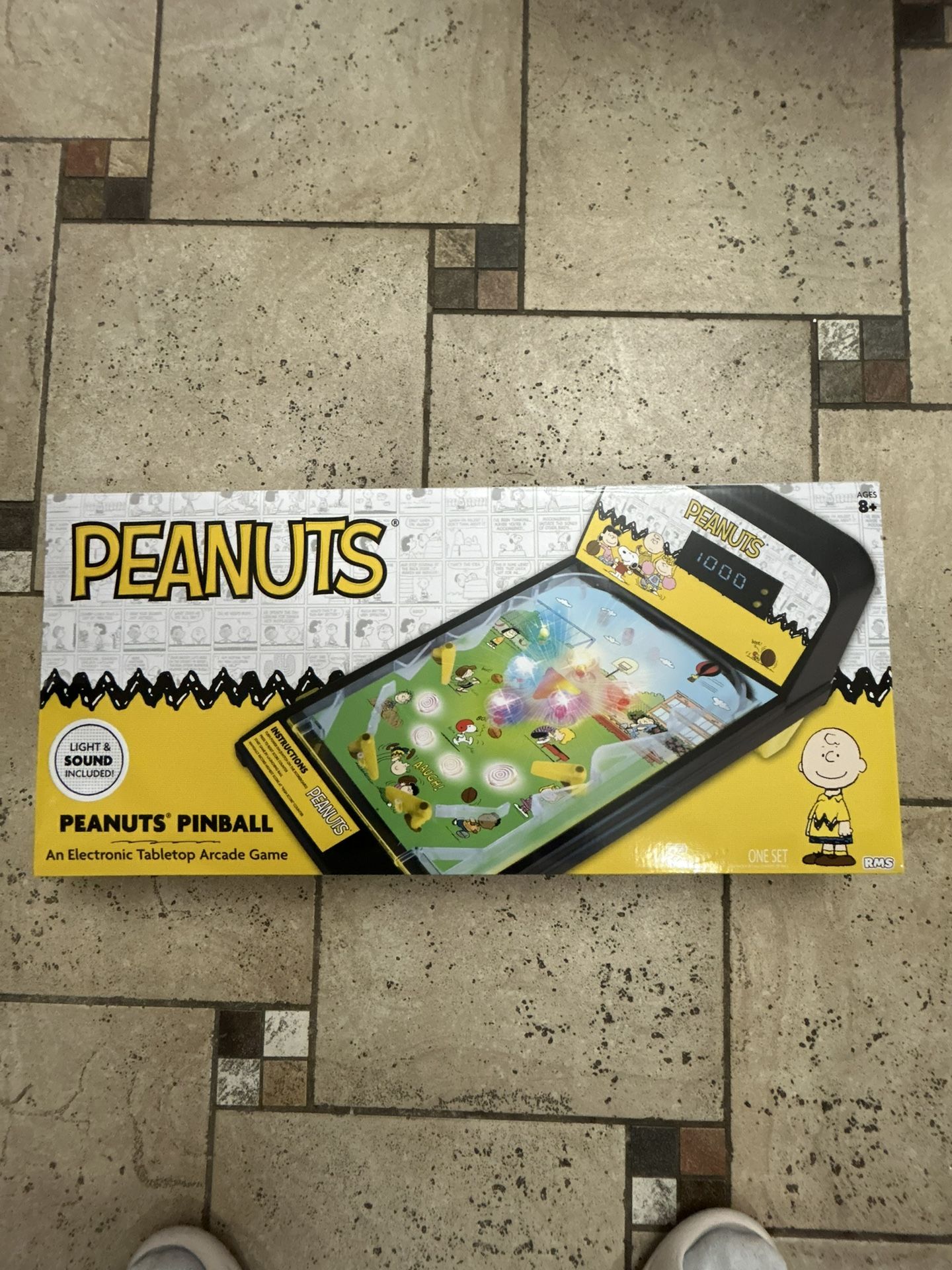 NWT Limited Edition Peanuts electronic Tabletop Arcade Pinball Game
