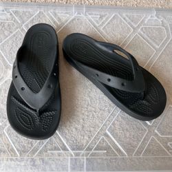 Crocs Classic Platform Flip-Flops Size 7W