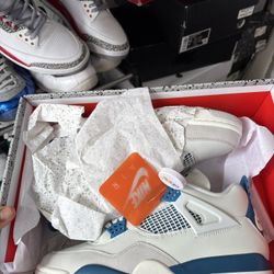 Jordan military Blue 9.5 M 