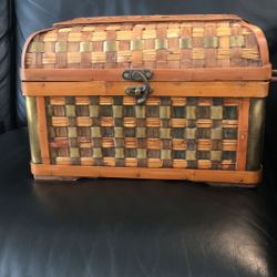 Sewing box