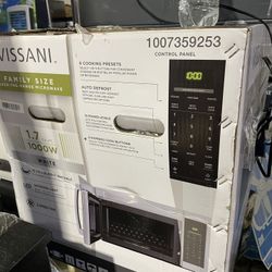 SaleSumo Vissani 1.7 cu. ft. 1000-Watt Over the Range Microwave in White