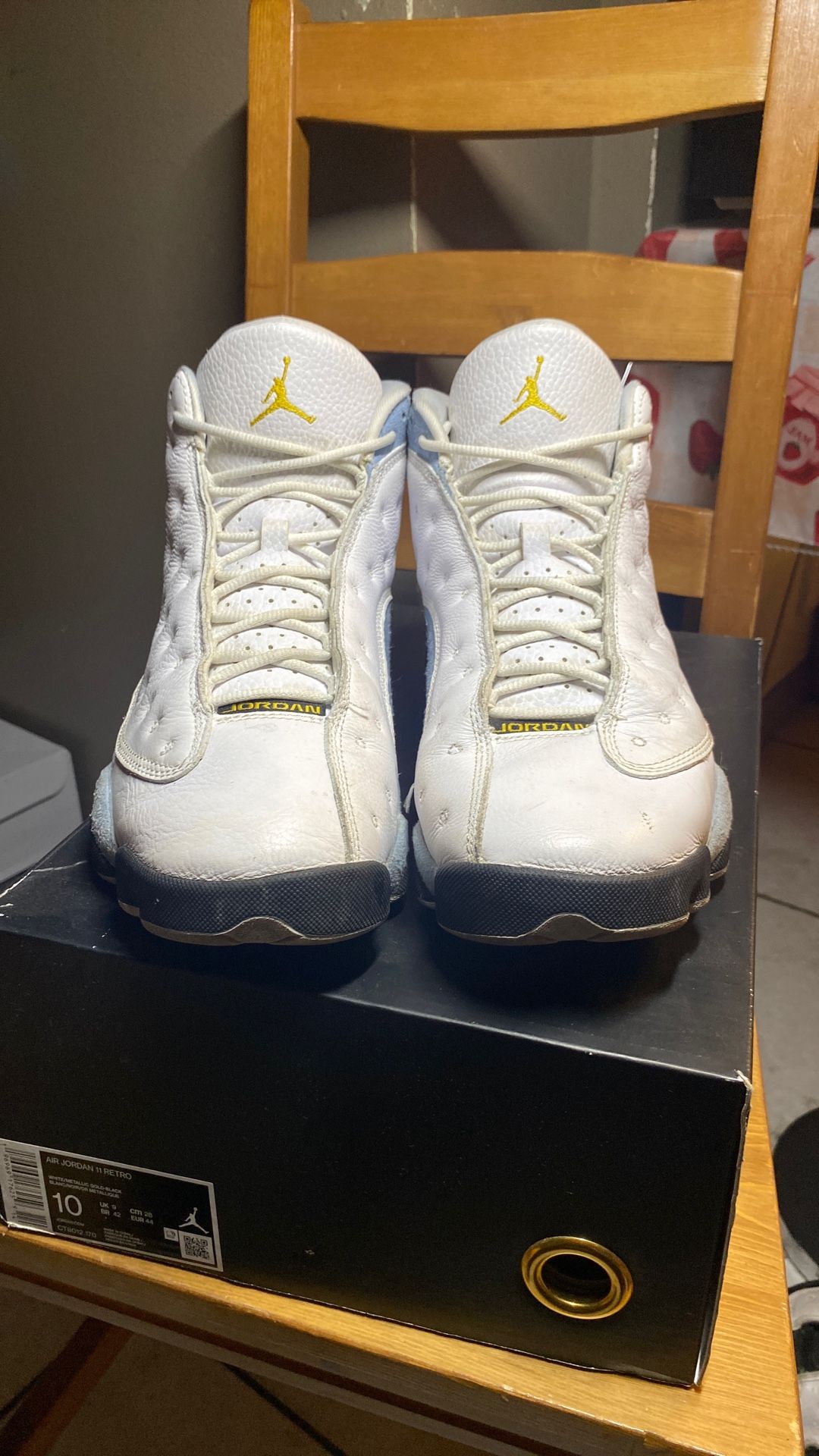 AIR JORDAN RETRO 13 SZ 10