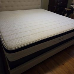 Helix Midnight King Mattress 