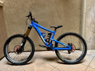 Diamondback Scapegoat Mountain Bike-Size small frame