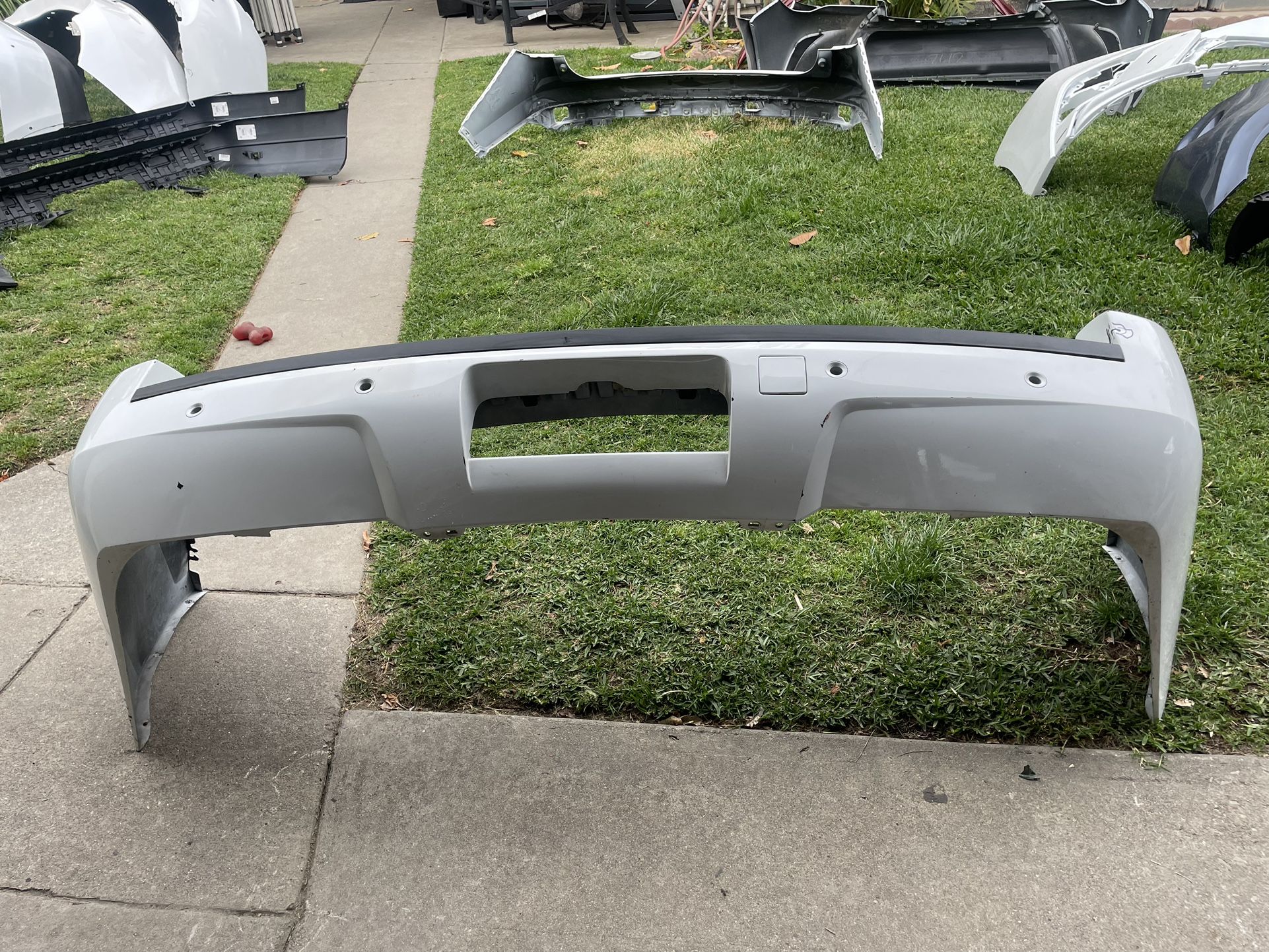 2007 Al 2013 Cadilac Escalade Rear Bumper 