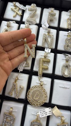 Gold Initial N With Diamonds