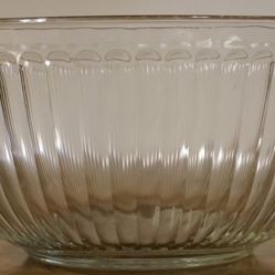 Pyrex Ribbed Mixing/Serving Bowl