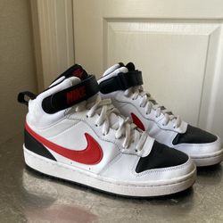 Nike Boys Hightops Tennis Shoes