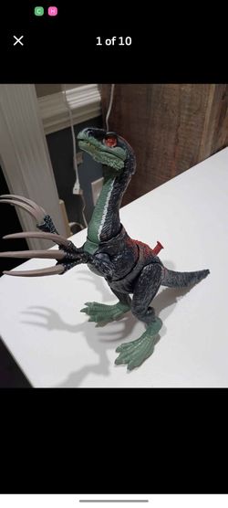 Jurassic world Dominion Therizinosauras Mattel barley used
