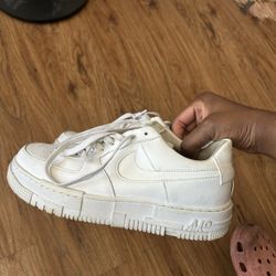 Nike Air Force 1 Pixel White