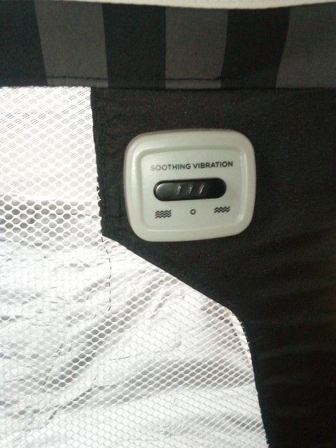 Pack N Play Black With Vibration