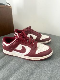 Men’s Nike Dunk Low “Burgundy” Size 10