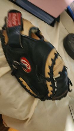 Rawlings catchers mitt
