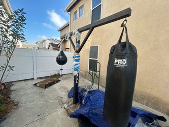 Heavy bags and stand