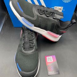 New Adidas NMD R1 V3 OG Black Core White Running Shoes Size 11 And 11.5