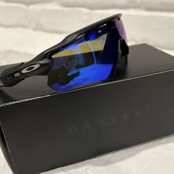 NEW OAKLEY RADAR EV PATH WITH PRIZM LENS