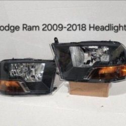 Dodge RAM 2009-2012 Headlights 