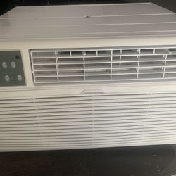 Wall Or Windows Ac Unit 220 Vol 12000 Btu 