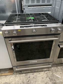 Kitchen aid 30” slide in gas range in stainless steel new open box