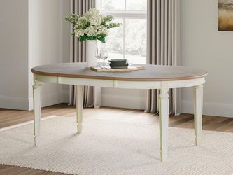 Realyn Dining Table w/ Extension Leaf