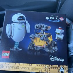 WALL-E and EVE (releases 9/1)