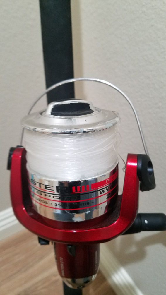 Master Spectra model :3210RD , Length 9ft, line rec:15-25, lure wt:1-3 oz,  with spinning rod as pictured for Sale in Brea, CA - OfferUp